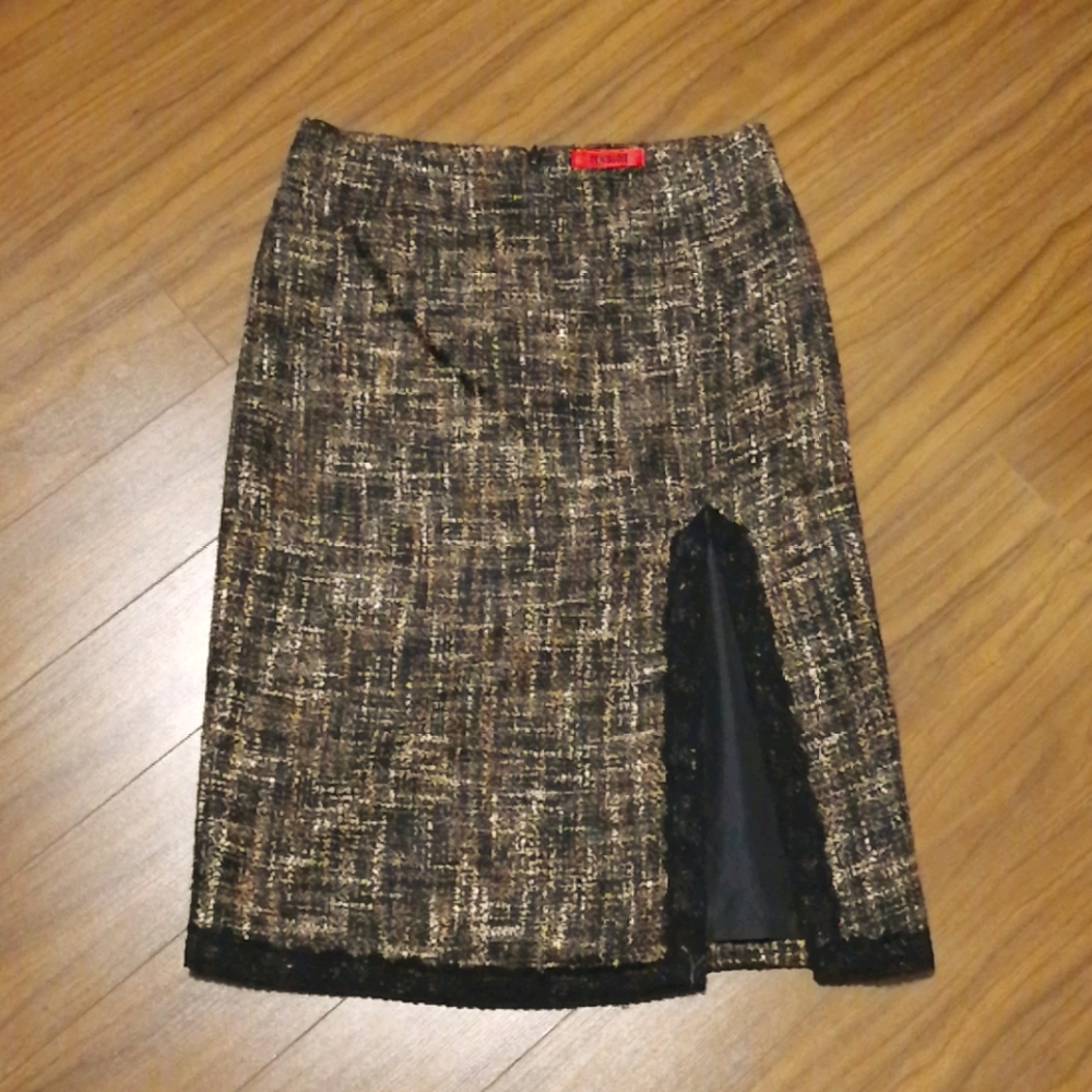 NWOT Canadian made/design Tension skirt